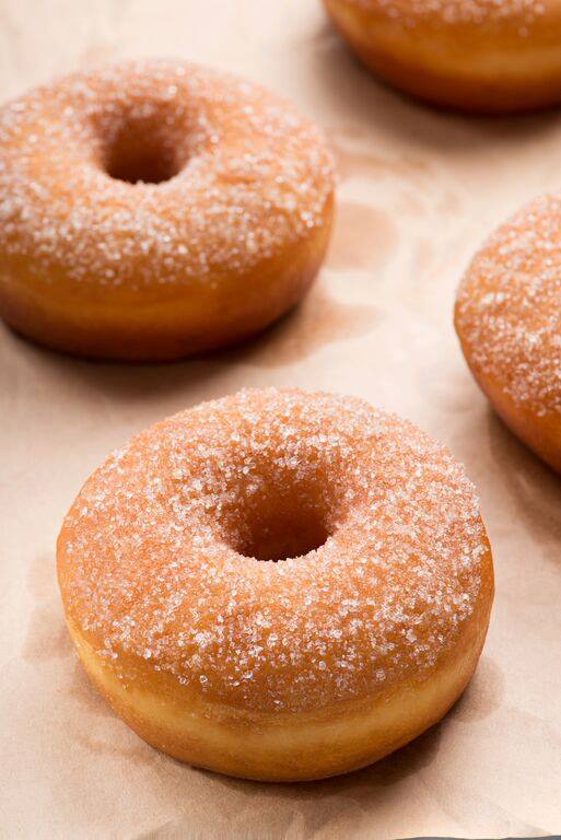 Donut phủ đường quế